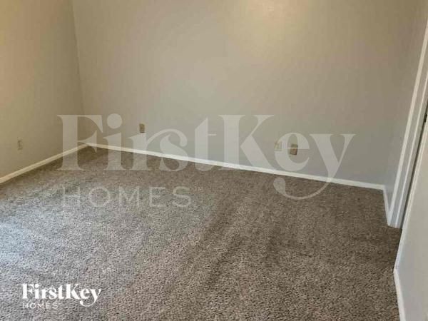 Building Photo - 6481 Whitehurst Dr