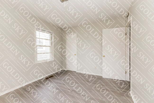 Building Photo - 2505 N Janney Ave