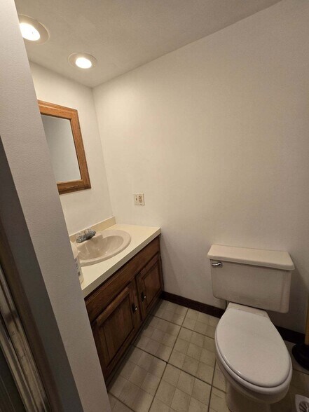 Building Photo - 1584 PA-106