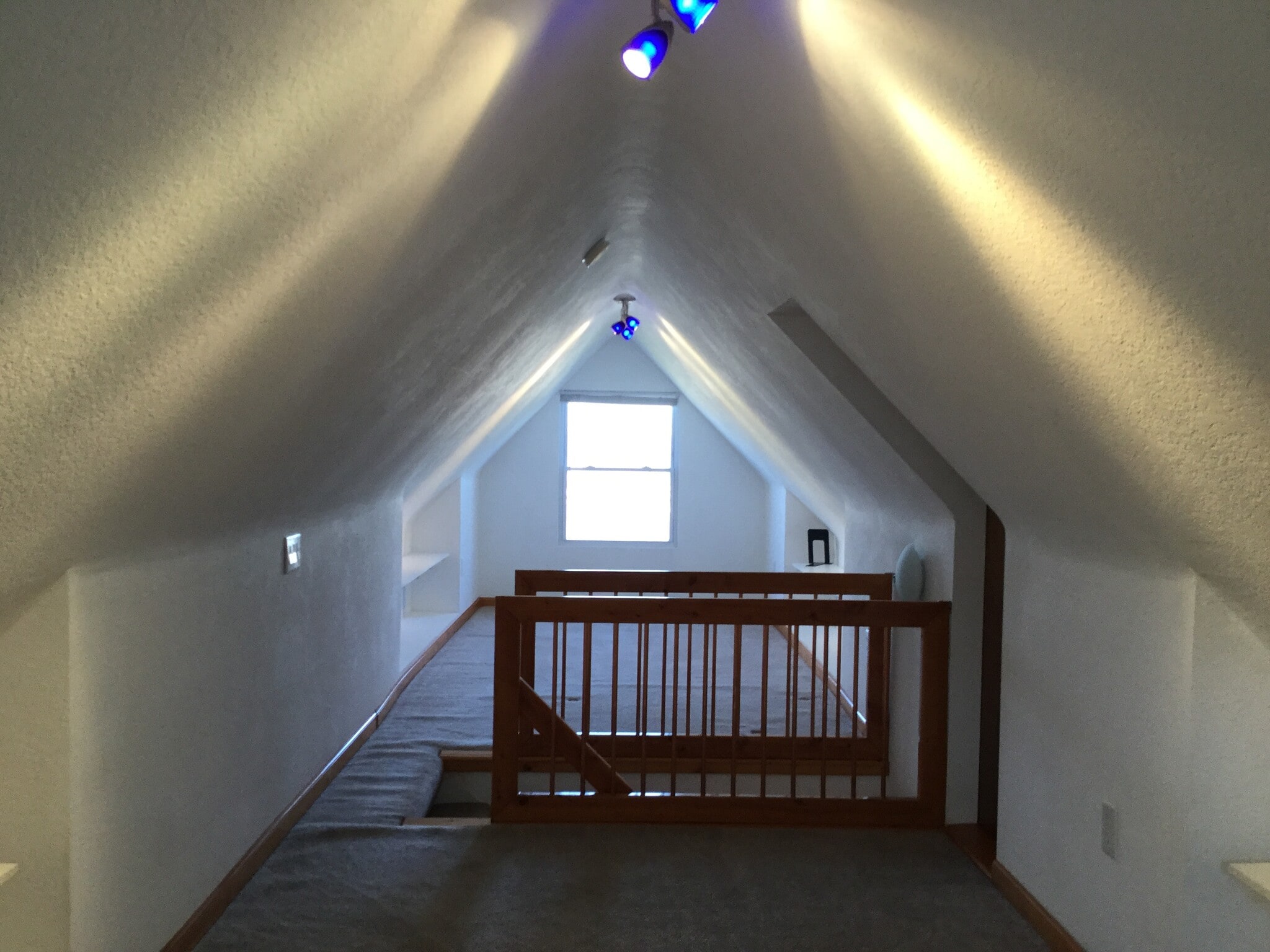 Building Photo - 2309 Wellington St