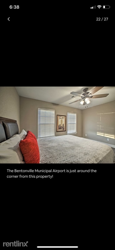 Building Photo - 4 br, 2.5 bath House - 2733 SW Livingston Sq