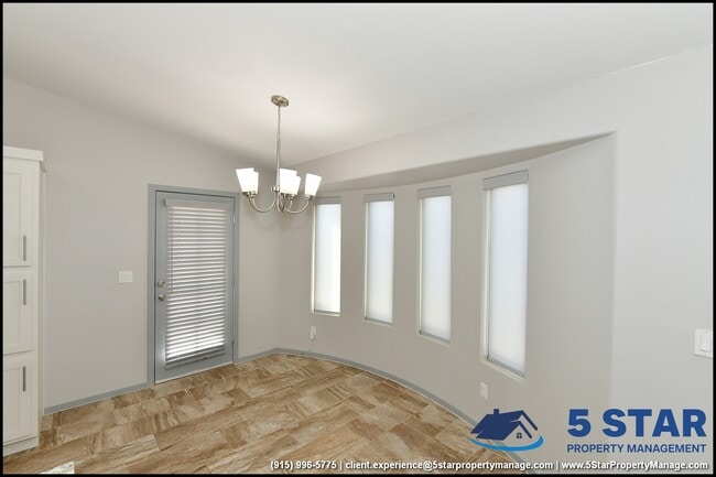 Building Photo - 13744 Flora Vista Ave