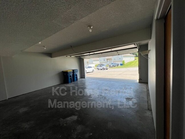 Building Photo - 610 Susanne Ct