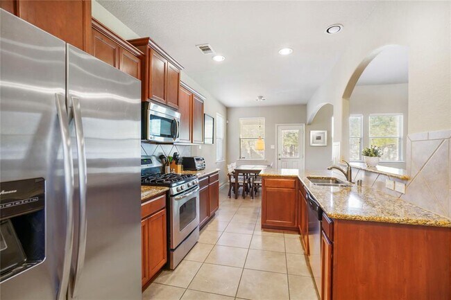 Building Photo - 174 Black Swan Pl