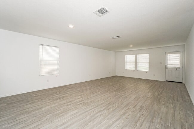 Building Photo - 5915 Sunset Song Ln