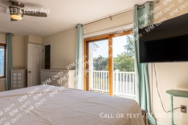 Building Photo - 813 Close Ave