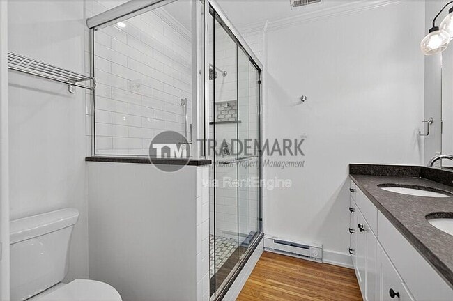 Building Photo - 255 New Holland Ave