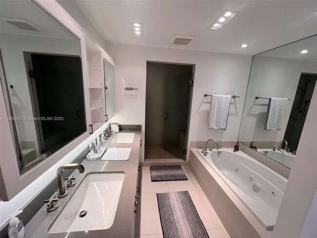 Building Photo - 3801 Collins Ave