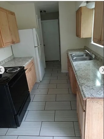 Building Photo - 12322 Haroldson Forest Dr