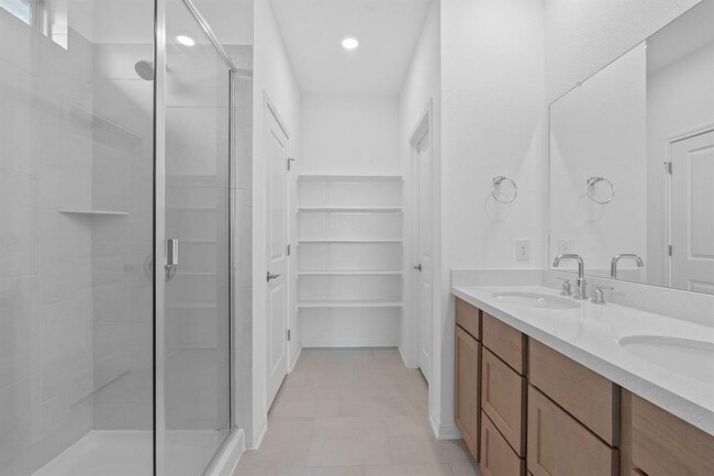 Building Photo - 202 Lime St