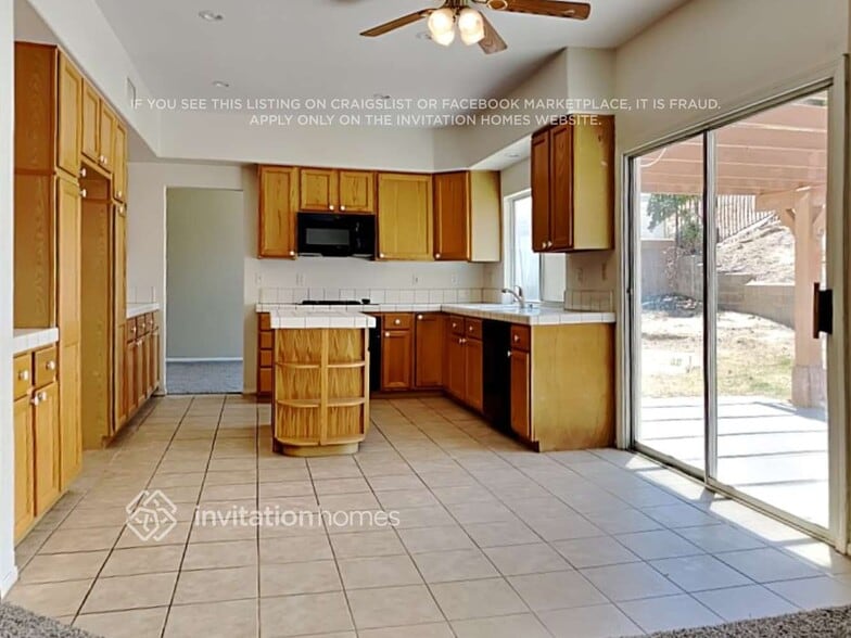 Building Photo - 1832 Autumnmist Dr
