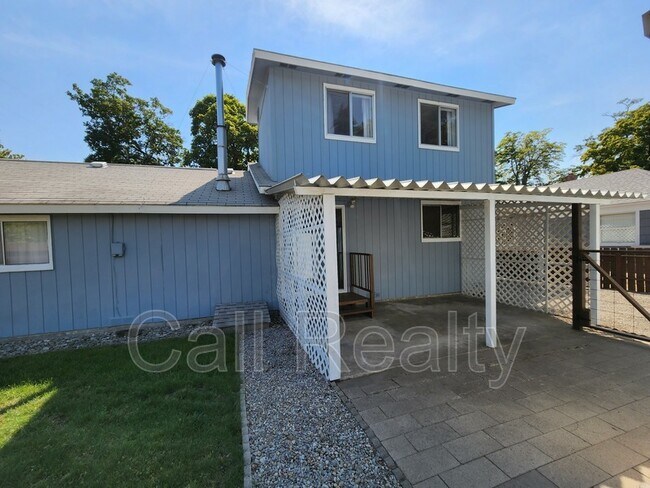 Building Photo - 8809 E Liberty Ave