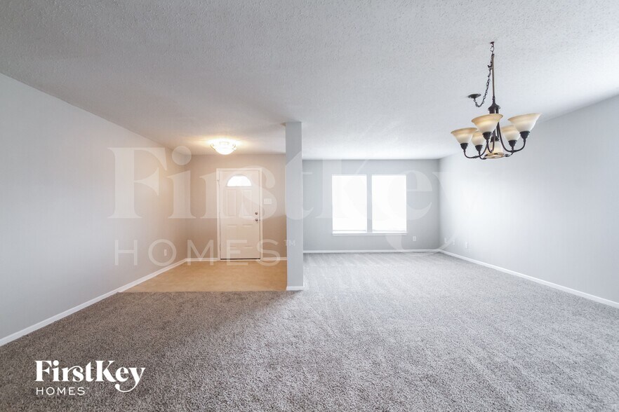 Building Photo - 1180 King Maple Dr