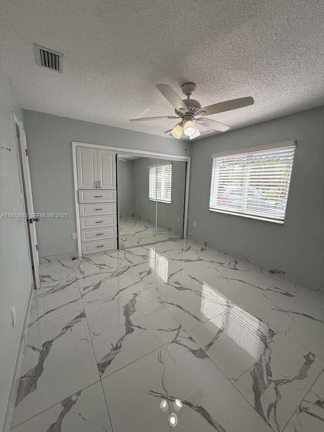 Building Photo - 8701 NW 109th Terrace