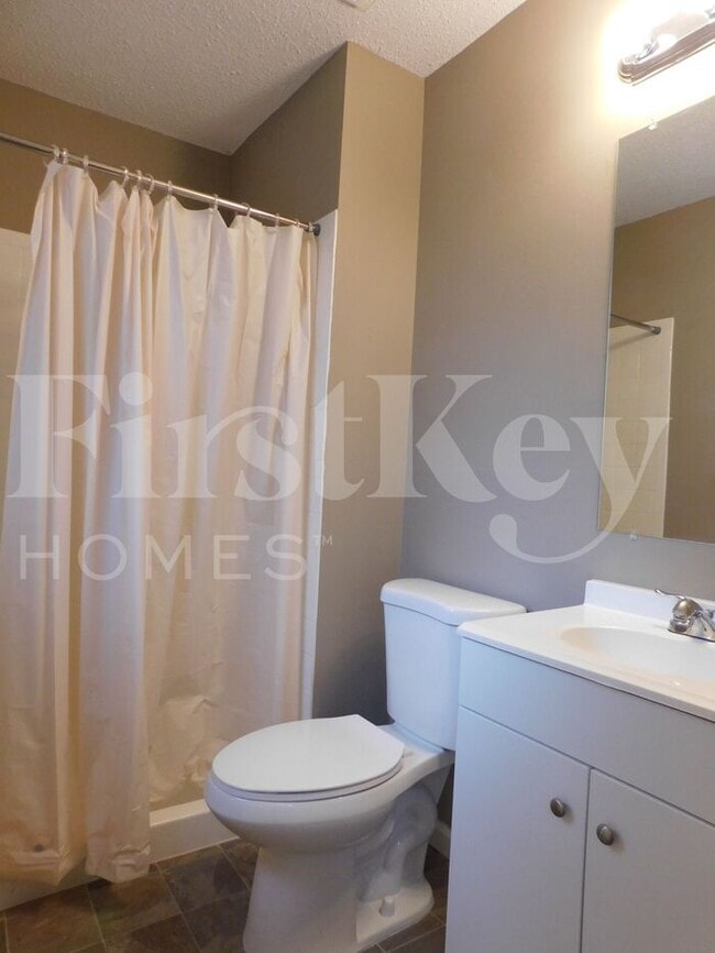 Building Photo - 2489 Millvalley Dr