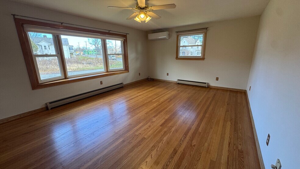 Building Photo - 2 Lawndale St