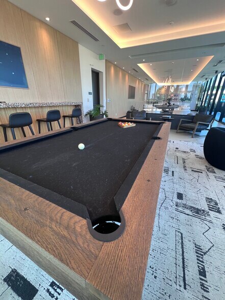 Building Photo - 145 NW 31st St