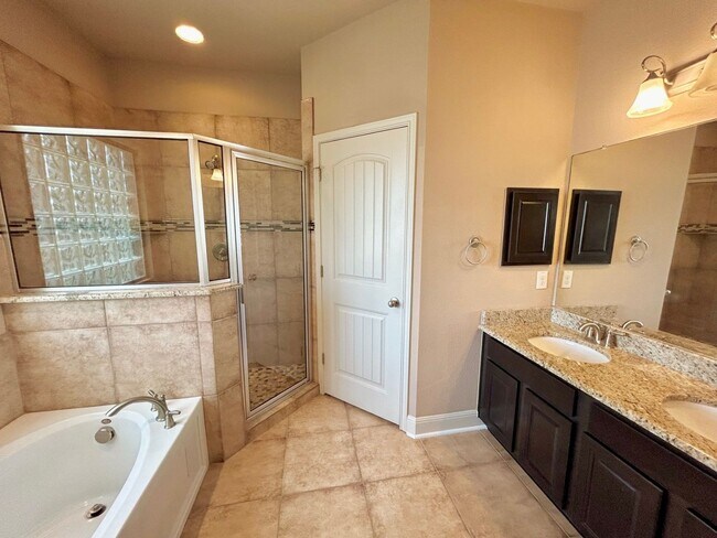 Building Photo - Beautiful 4 bd 3 ba Home in Stillwater Ranch!
