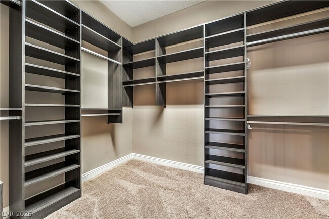 Building Photo - 2501 Luberon Dr