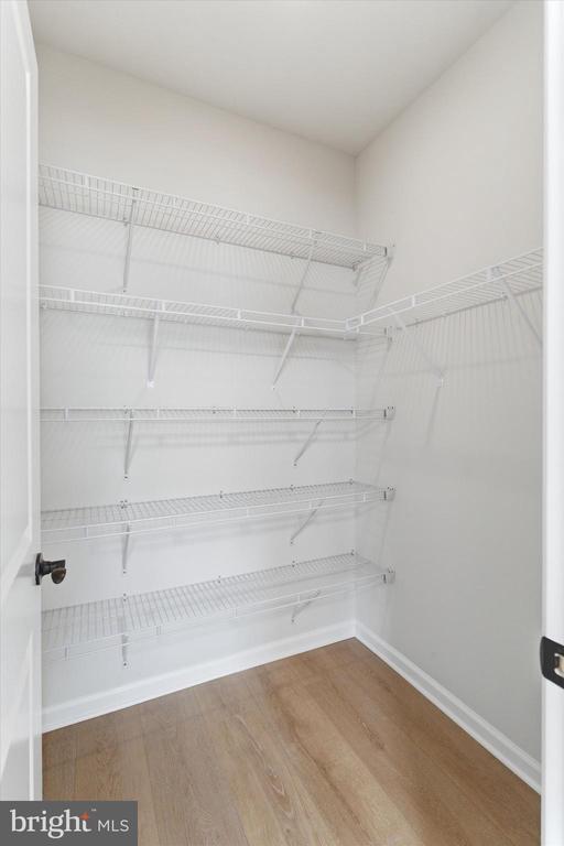 Building Photo - 4 Barton Ave