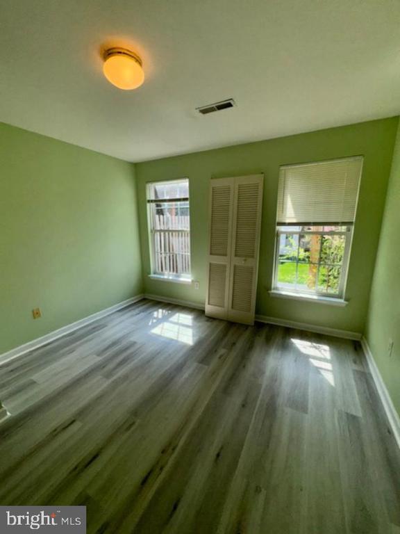 Building Photo - 202 Fox Trail