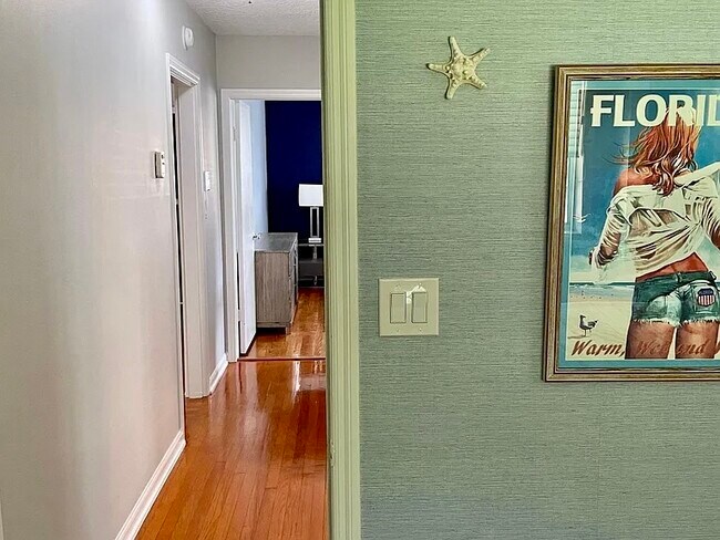 Building Photo - 235 Fordham Dr