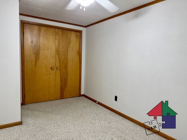 Building Photo - Stunning 2 Bedroom Home in Northfield!