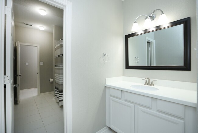 Building Photo - 21719 China Green Dr