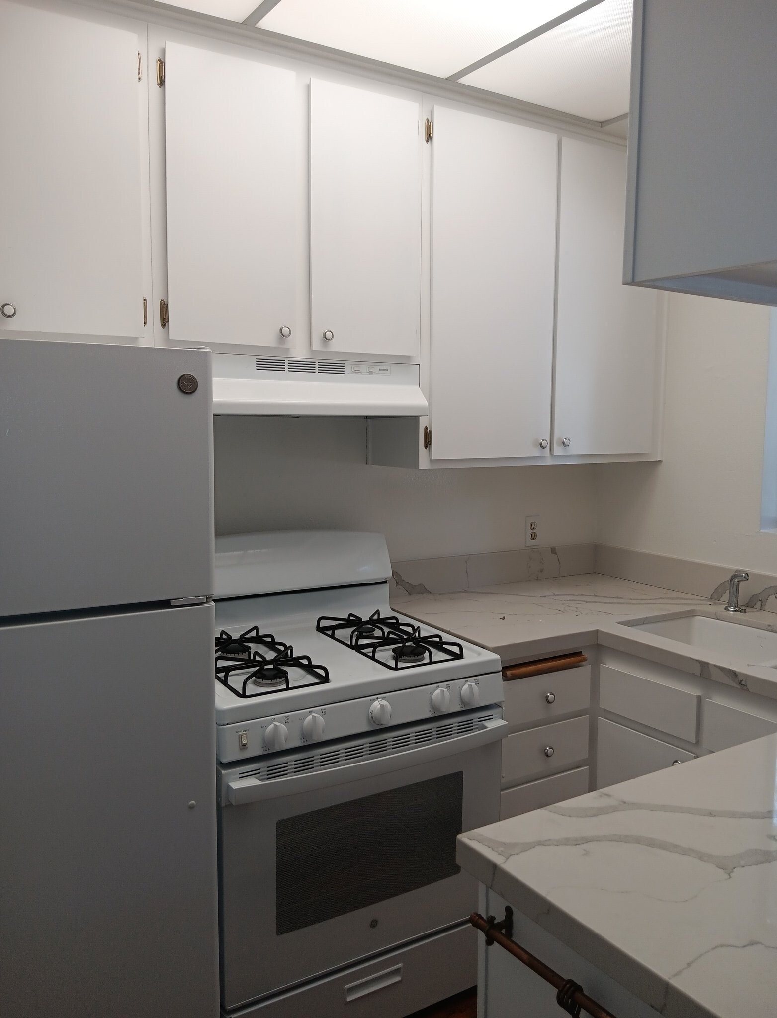 Building Photo - 10965 Fruitland Dr