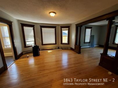 Building Photo - 1843 NE Taylor St