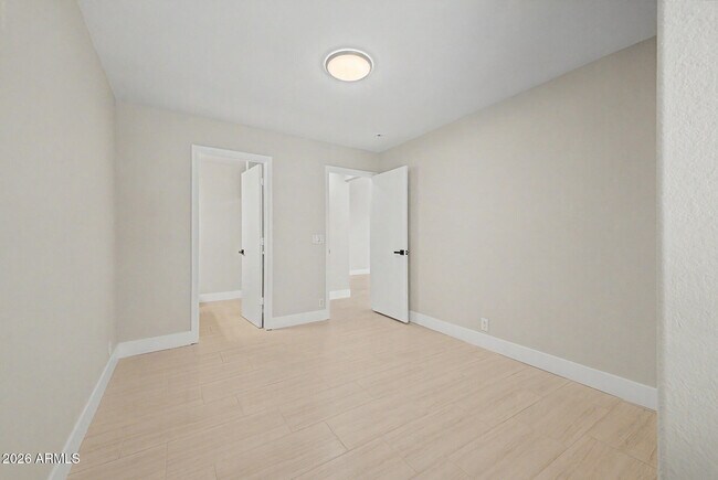Building Photo - 1439 E Flint St
