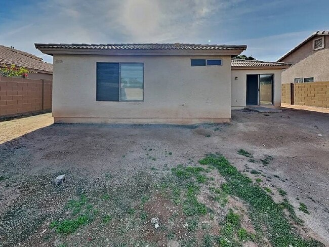 Building Photo - 1618 E Harwell Rd