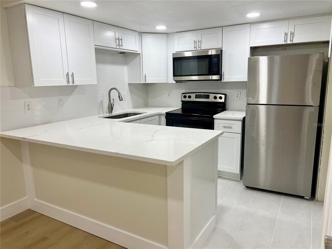 Building Photo - 96 Windtree Ln