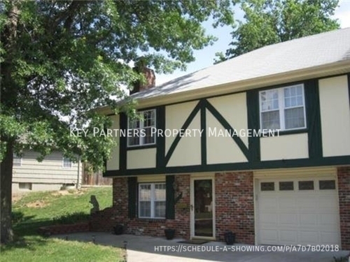 Primary Photo - 7175 NW Chapel Woods Cir