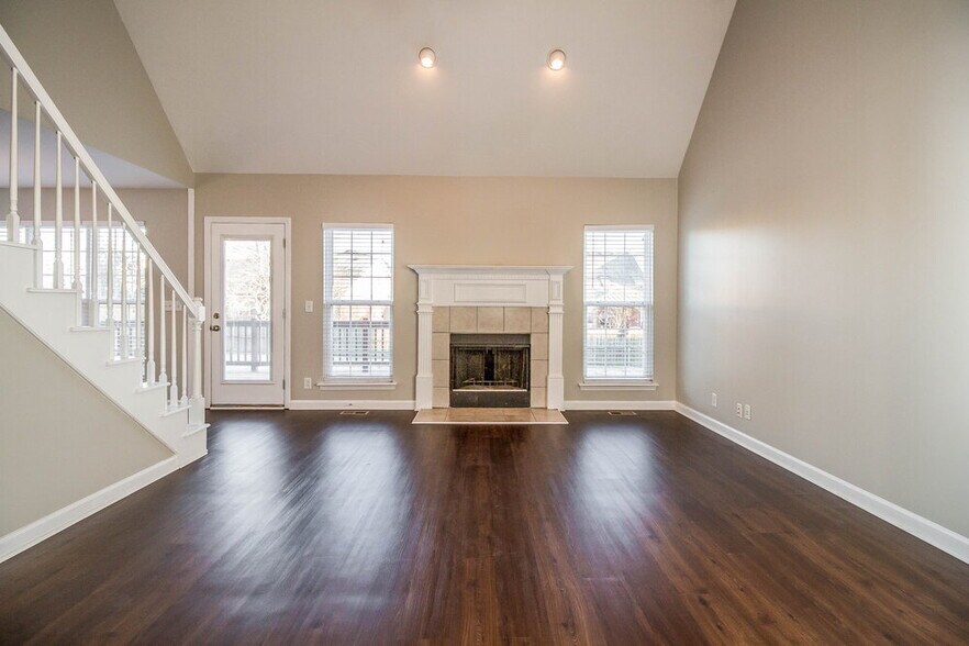 Building Photo - 386 Meigs Dr