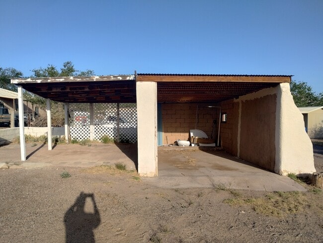 Building Photo - 309 Hilltop St