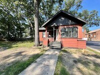 Building Photo - 2513 Sanford St