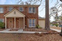 Building Photo - 2320 Greengate Dr