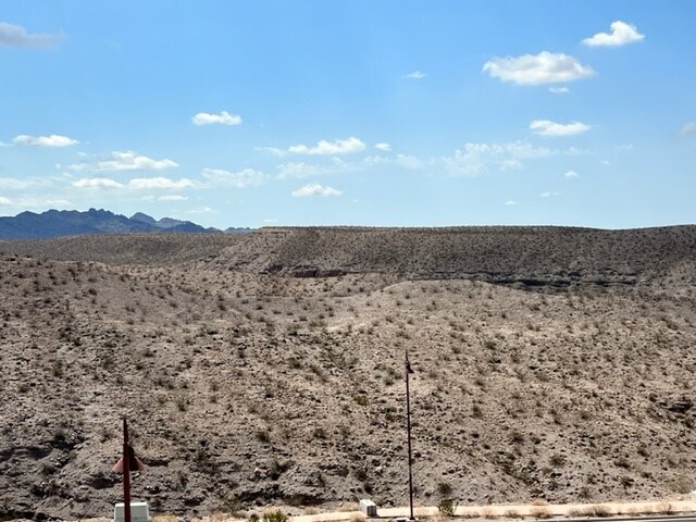 Building Photo - 3244 Secret Pass Canyon Dr