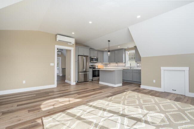 Building Photo - 115 Great Pine Cir