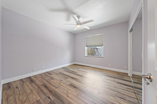 Building Photo - 13928 82nd Ln N