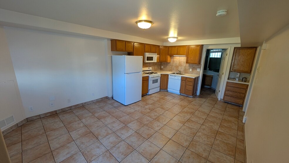 Building Photo - 429 S 1300 E
