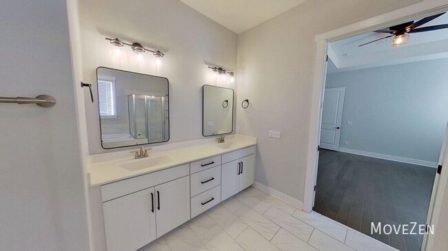 Building Photo - 6605 Truxton Ln