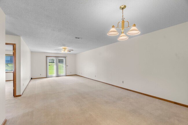 Building Photo - Stonebridge 3711/3713