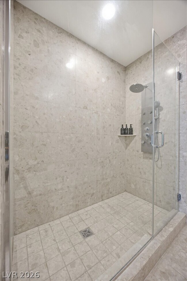 Building Photo - 4575 Dean Martin Dr