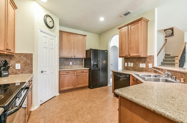 Building Photo - 14 Harbinger Ct