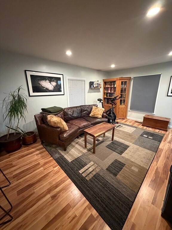 Building Photo - 32 Roundy St