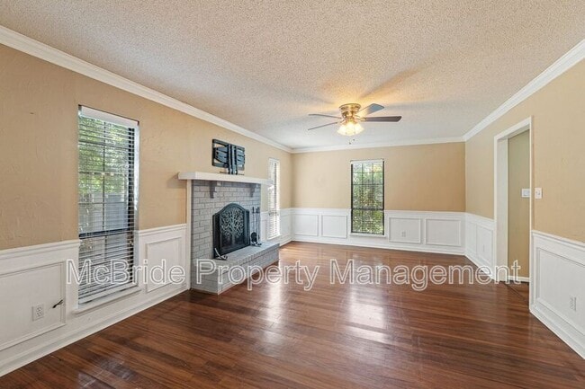 Building Photo - 539 Hunterdale Rd