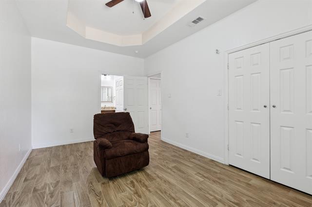 Building Photo - 3918 Sonora Ave