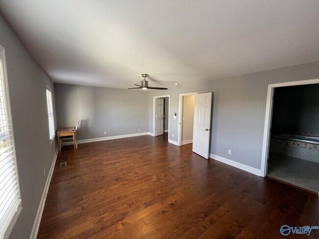 Building Photo - 6659 Steeplechase Dr NW